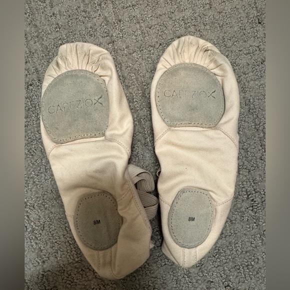 Capezio Beige Ballet Flats with Elastic Straps - Picture 2 of 3